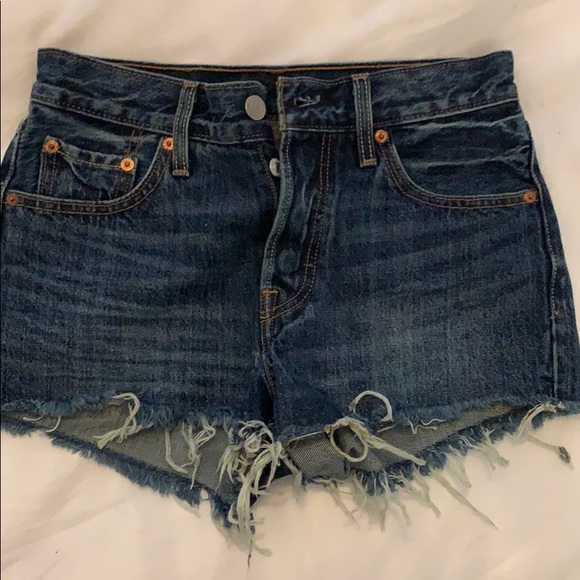 Levis jean shorts - Picture 1 of 3